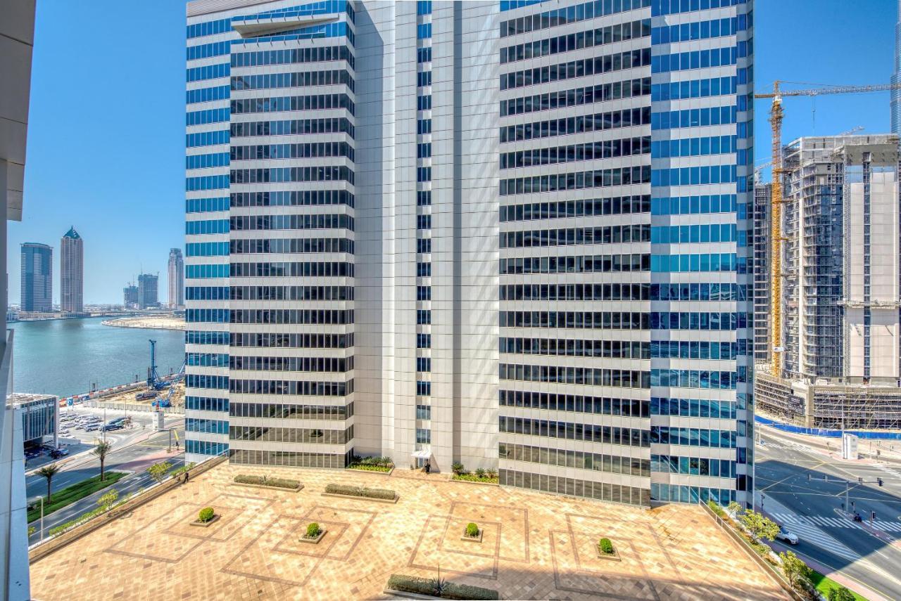 Maison Privee - Luxury, Spacious, Modern Near Burj Khalifa And Dubai Canal מראה חיצוני תמונה