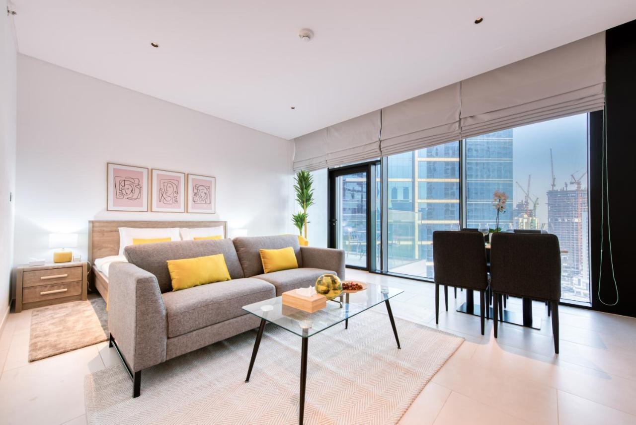 Maison Privee - Luxury, Spacious, Modern Near Burj Khalifa And Dubai Canal מראה חיצוני תמונה